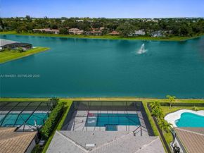 2715 Primrose Pl, Oakland Park FL 33309