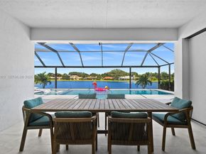 2715 Primrose Pl, Oakland Park FL 33309