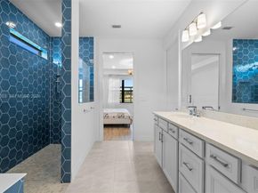 2715 Primrose Pl, Oakland Park FL 33309