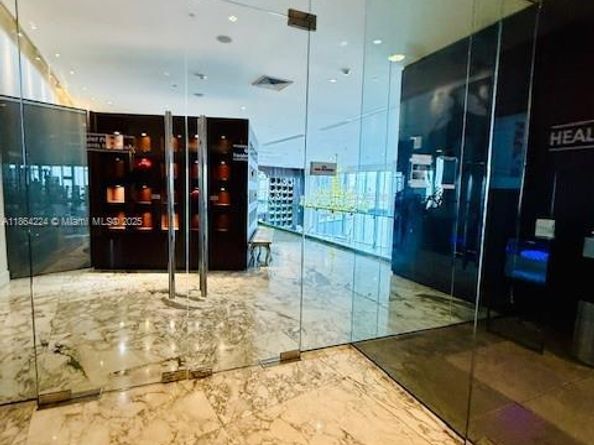 475 Brickell Ave 4910, Miami FL 33131