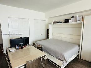 475 Brickell Ave 4910, Miami FL 33131