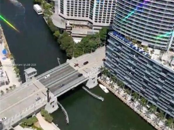 475 Brickell Ave 4910, Miami FL 33131