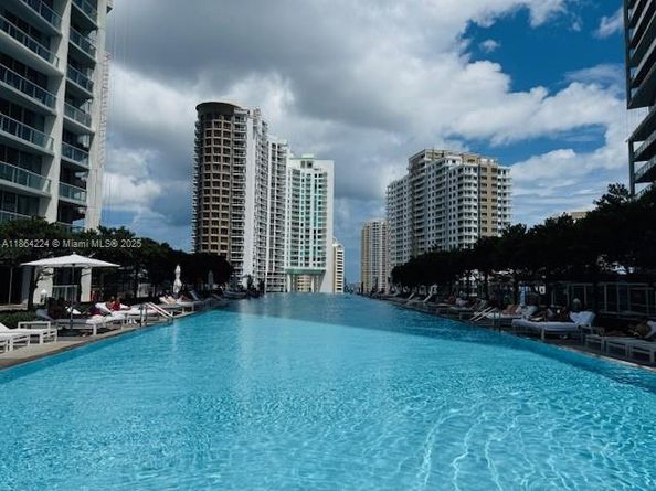 475 Brickell Ave 4910, Miami FL 33131