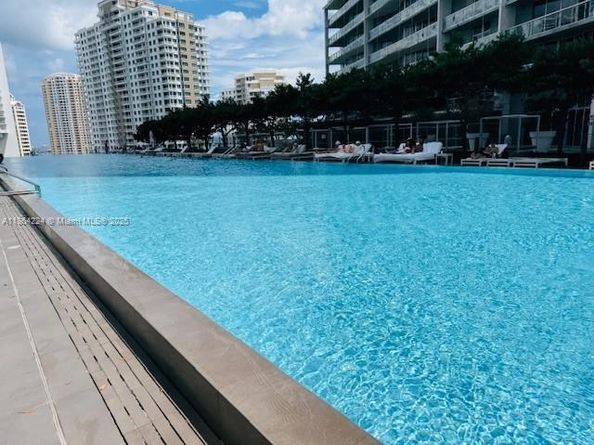 475 Brickell Ave 4910, Miami FL 33131