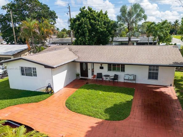 8740 NW 11th St, Pembroke Pines FL 33024