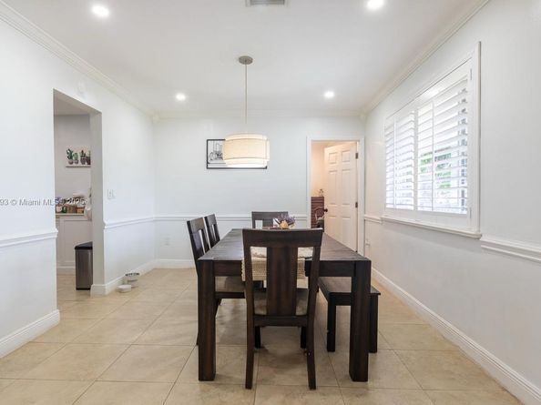 8740 NW 11th St, Pembroke Pines FL 33024