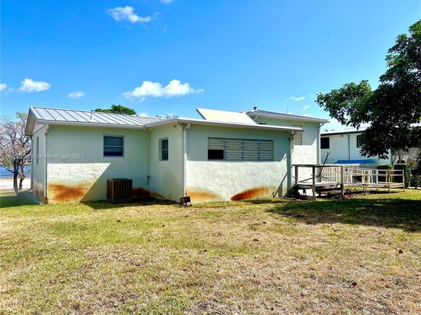 5160 Lake Osborne Dr, Lake Worth FL 33461