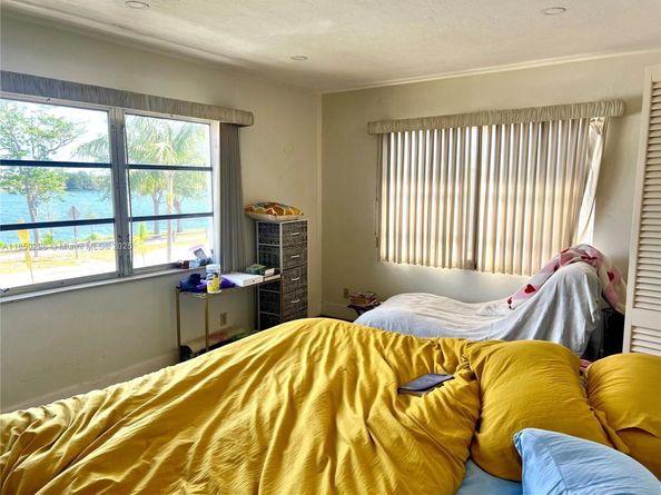 5160 Lake Osborne Dr, Lake Worth FL 33461