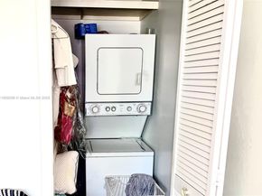 5160 Lake Osborne Dr, Lake Worth FL 33461