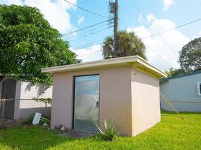 17911 NW 42nd Pl, Miami Gardens FL 33055