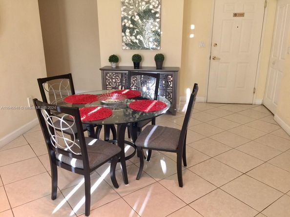 2280 SW 32 Av 213, Miami FL 33145