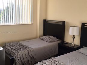 2280 SW 32 Av 213, Miami FL 33145