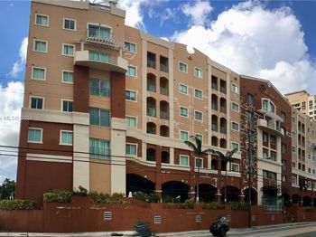 2280 SW 32 Av