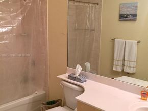 2280 SW 32 Av 213, Miami FL 33145