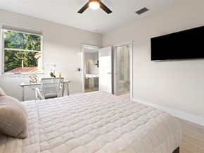 2438 Poinciana Ct, Weston FL 33327