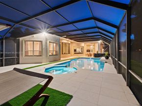 2438 Poinciana Ct, Weston FL 33327