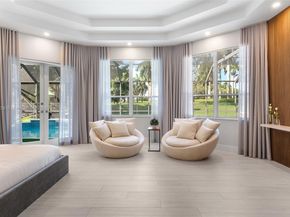 2438 Poinciana Ct, Weston FL 33327