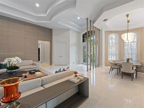 2438 Poinciana Ct, Weston FL 33327