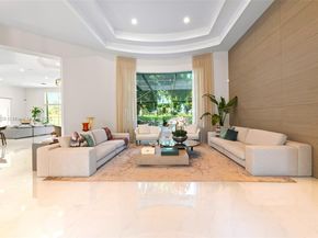 2438 Poinciana Ct, Weston FL 33327