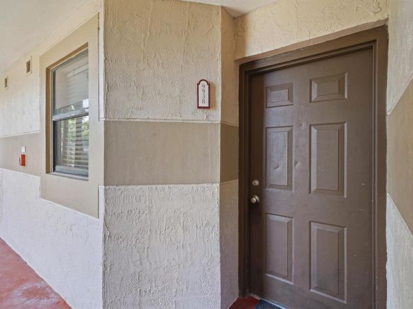 9938 NOB HILL Lane 9938, Sunrise FL 33351