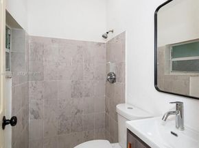 3017 NW 2nd St, Pompano Beach FL 33069