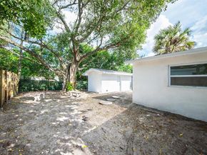 3017 NW 2nd St, Pompano Beach FL 33069