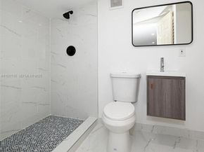 3017 NW 2nd St, Pompano Beach FL 33069