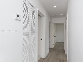 3017 NW 2nd St, Pompano Beach FL 33069