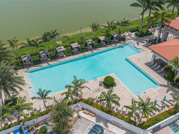 3433 W 104th Ter, Hialeah FL 33018