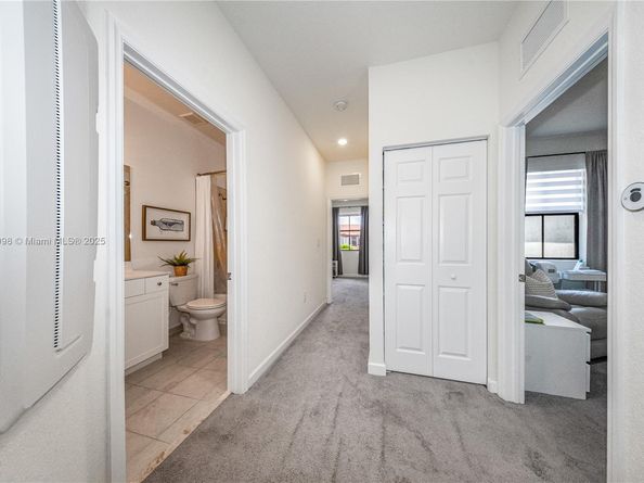 3433 W 104th Ter, Hialeah FL 33018