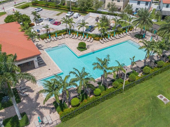 3433 W 104th Ter, Hialeah FL 33018