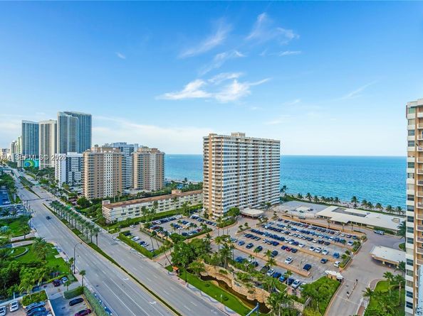 1985 S Ocean Dr 21K, Hallandale Beach FL 33009