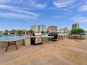 1985 S Ocean Dr 21K, Hallandale Beach FL 33009