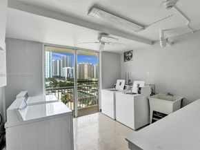 1985 S Ocean Dr 21K, Hallandale Beach FL 33009