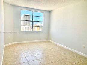 1985 S Ocean Dr 21K, Hallandale Beach FL 33009