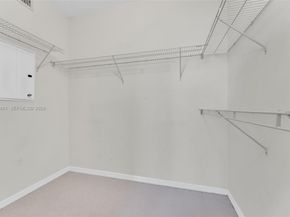 2421 NE 65th St 403, Fort Lauderdale FL 33308