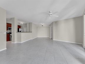 2421 NE 65th St 403, Fort Lauderdale FL 33308