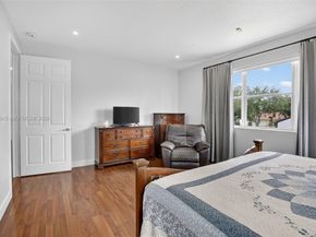 19010 NW 23rd Ct, Pembroke Pines FL 33029