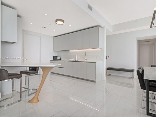 16901 Collins Ave 1402, Sunny Isles Beach FL 33160
