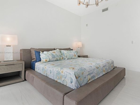 16901 Collins Ave 1402, Sunny Isles Beach FL 33160