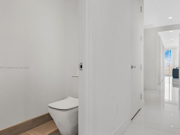 16901 Collins Ave 1402, Sunny Isles Beach FL 33160