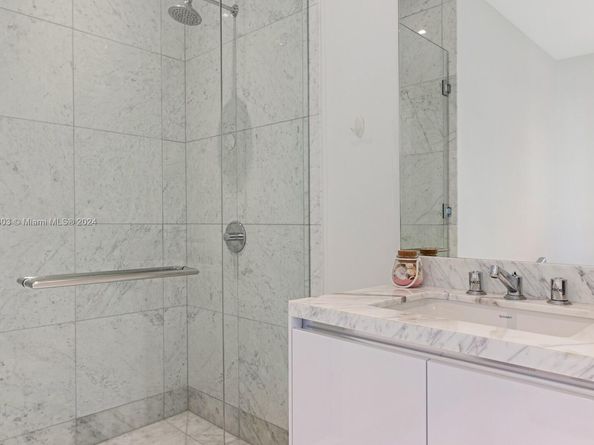 16901 Collins Ave 1402, Sunny Isles Beach FL 33160