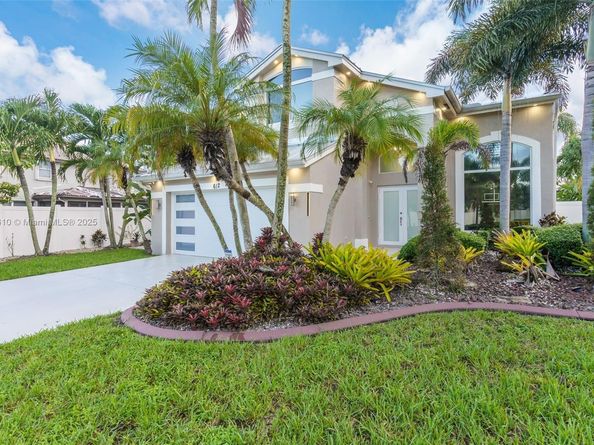 612 SW 179th Ave, Pembroke Pines FL 33029