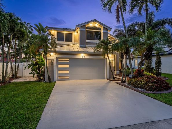 612 SW 179th Ave, Pembroke Pines FL 33029