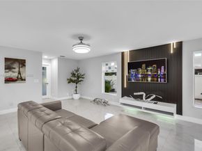 612 SW 179th Ave, Pembroke Pines FL 33029