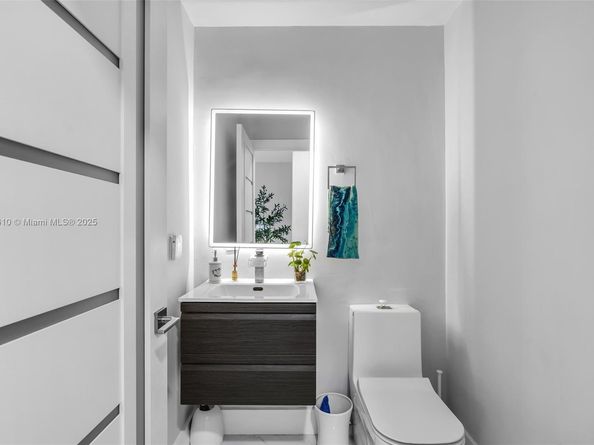 612 SW 179th Ave, Pembroke Pines FL 33029