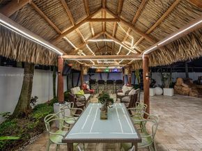 612 SW 179th Ave, Pembroke Pines FL 33029