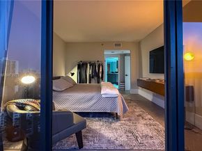 2000 Island Blvd 2404, Aventura FL 33160