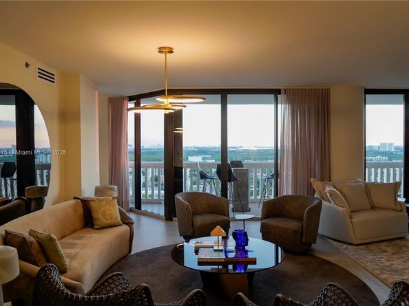 2000 Island Blvd 2404, Aventura FL 33160