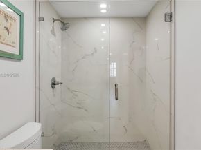 300 Bayview Dr 605, Sunny Isles Beach FL 33160